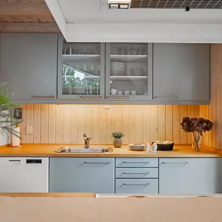 Semesterbostad Anneke - 2km From The Sea By Interhome